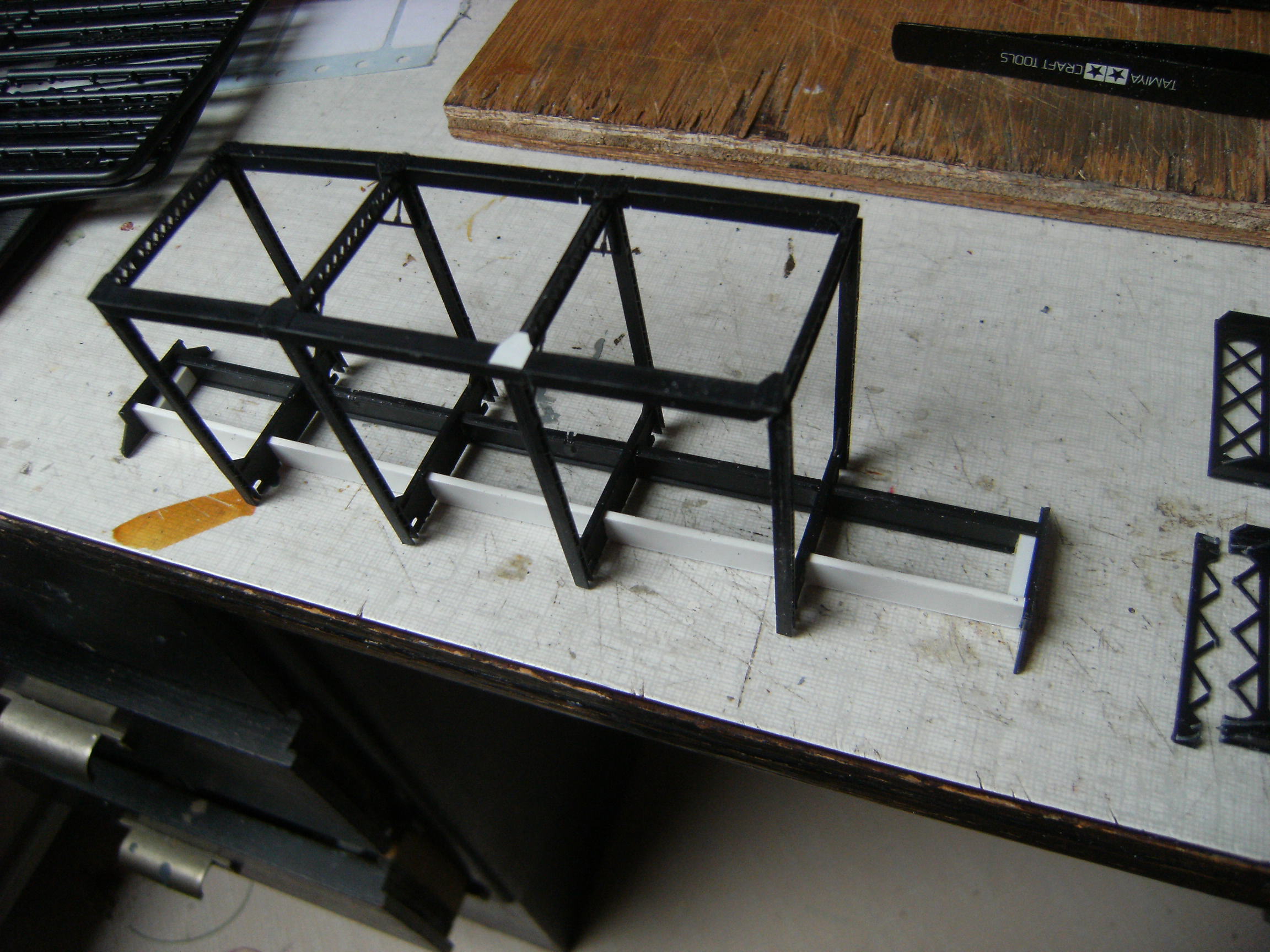 Assembly showing the four frames